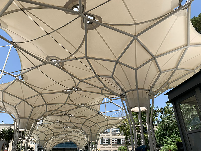 Tensile Strutures